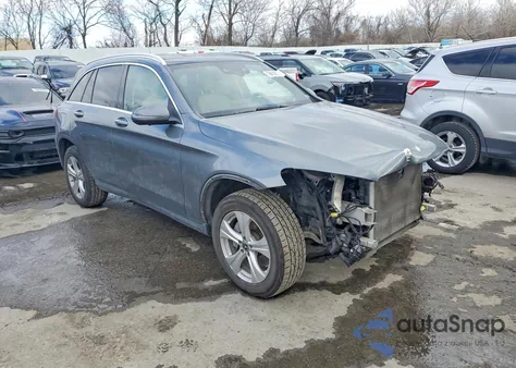 2017 Mercedes-Benz Glc 300 4Matic z USA, uszkodzony, nr VIN WDC0G4KB1HF243997